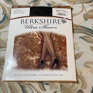 Berkshire Ultra Sheers in Fantasy Black